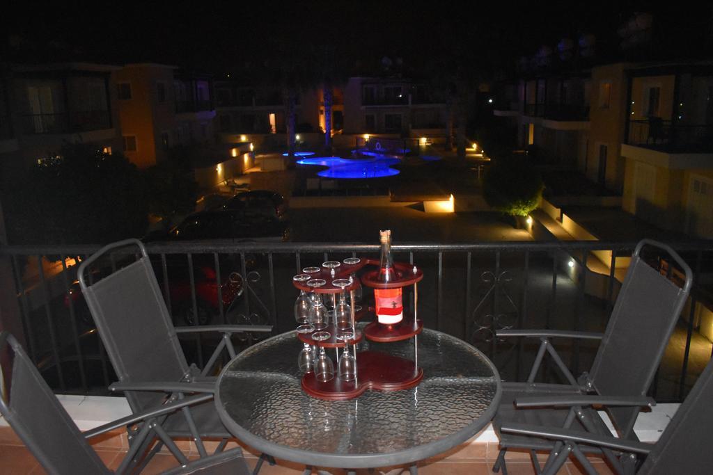 Sirena Sunrise Apartment 125 Paphos Exterior foto