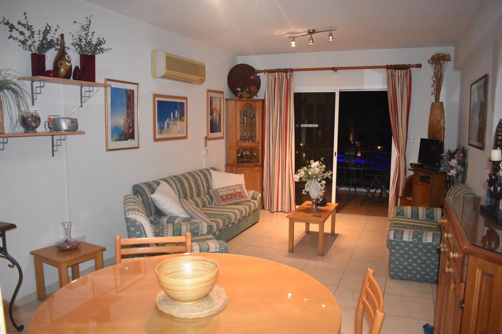 Sirena Sunrise Apartment 125 Paphos Exterior foto