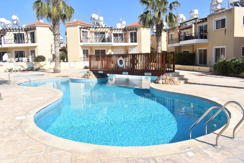 Sirena Sunrise Apartment 125 Paphos Exterior foto